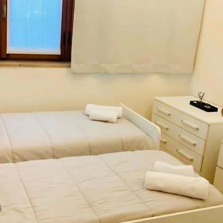 Апартаменты Sky House Carrara Бергамо
