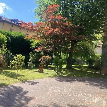 Appartement Sky House Carrara